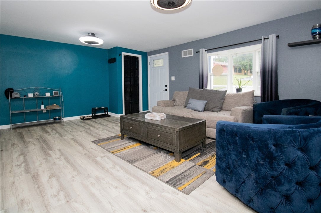 557 Beatty Rd