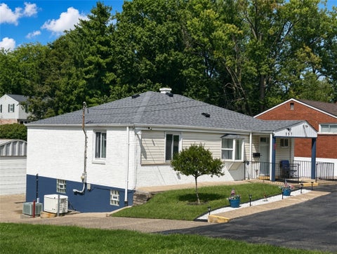 Photo for 557 Beatty Rd