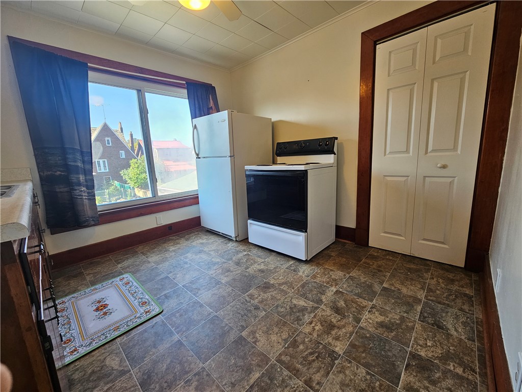 Tarentum, Pennsylvania 15084, United States, 1 Bedroom Bedrooms, ,1 BathroomBathrooms,Residential,Active,224678