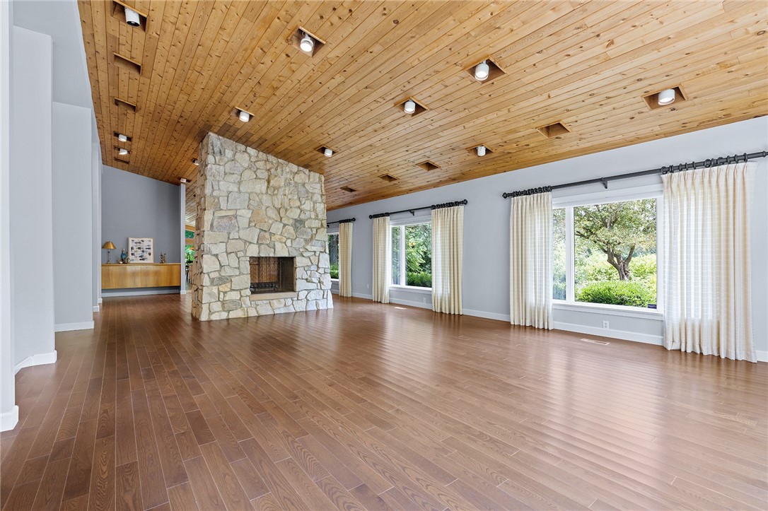 106 Fair Acres Drive