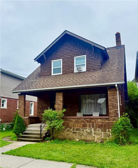 Photo of 303 Broad St, Butler, PA 16001 (MLS # 1762247)