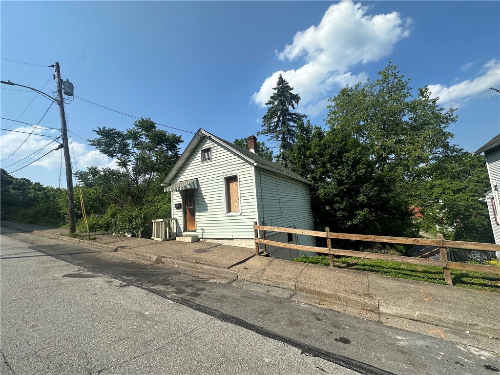 228 Walnut Street