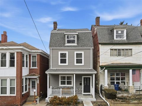 Photo of 650 Southern Ave, Pittsburgh, PA 15211 (MLS # 1741960)