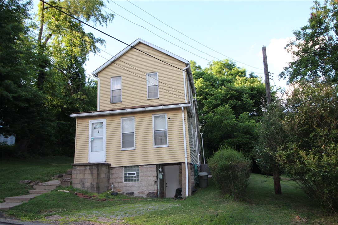 645 Illinois Ave - Photo 3