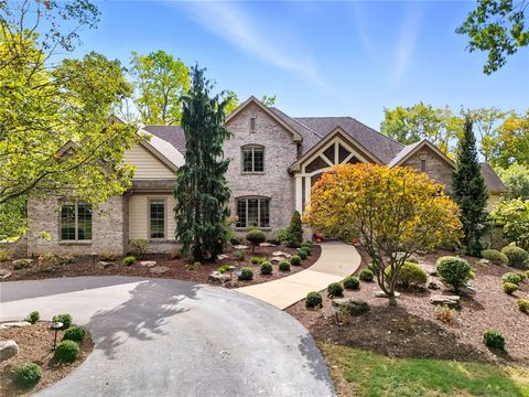105 Oakwood Road Peters Twp PA 15317