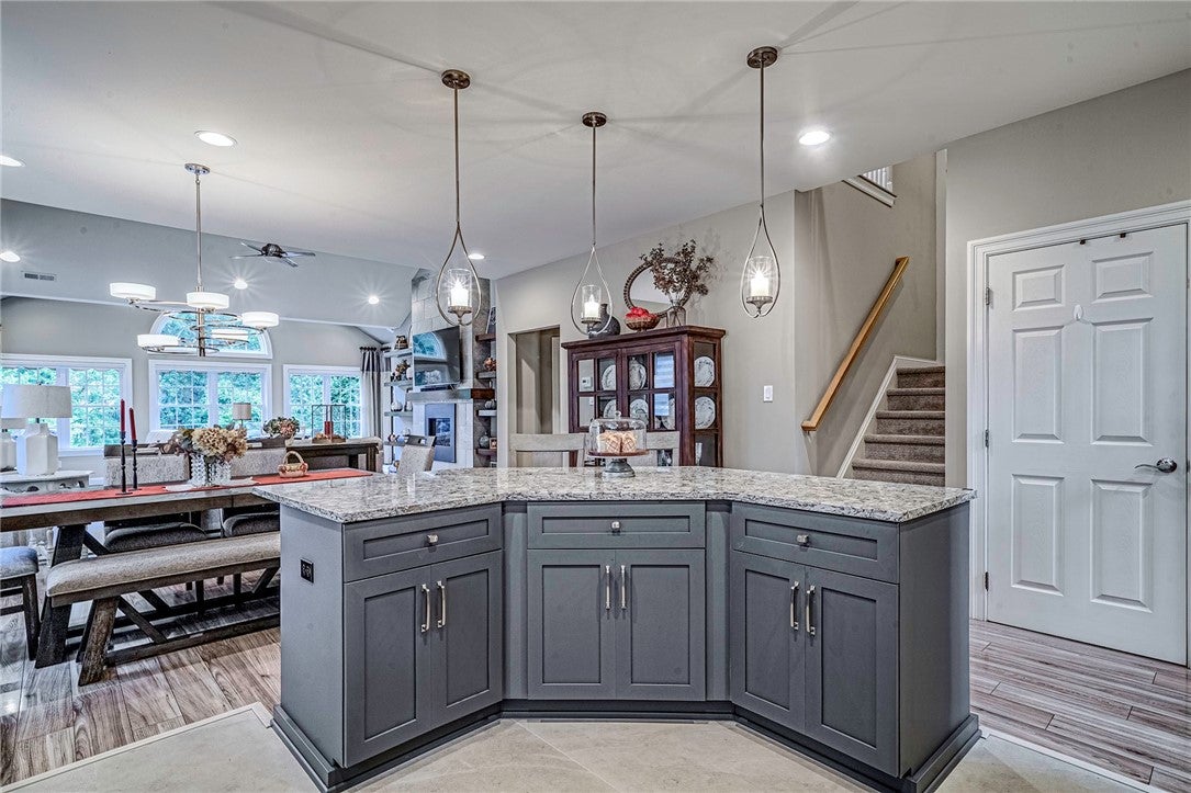 126 Freedom Ln