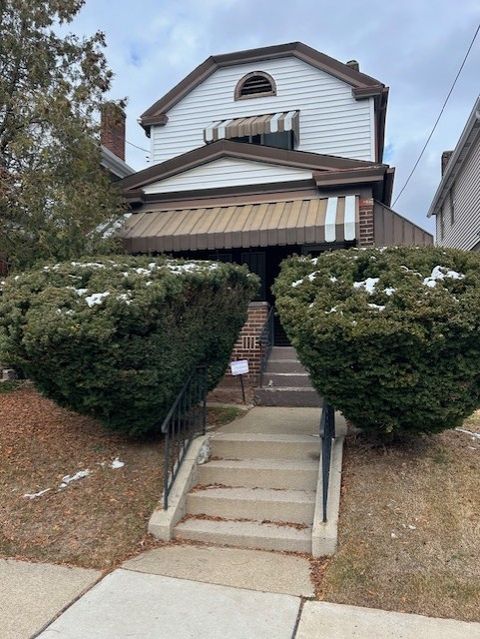 Photo of 6905 Standish St, Pittsburgh, PA 15206 (MLS # 1733204)