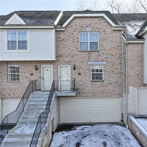 Photo of 305 Berrington Ct, Bethel Park, PA 15102 (MLS # 1738081)