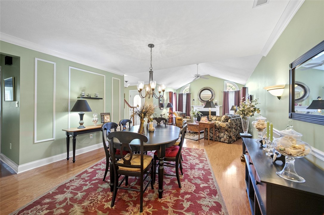 Murrysville, Pennsylvania 15668, United States, 2 Bedrooms Bedrooms, ,3 BathroomsBathrooms,Residential,Active,176423