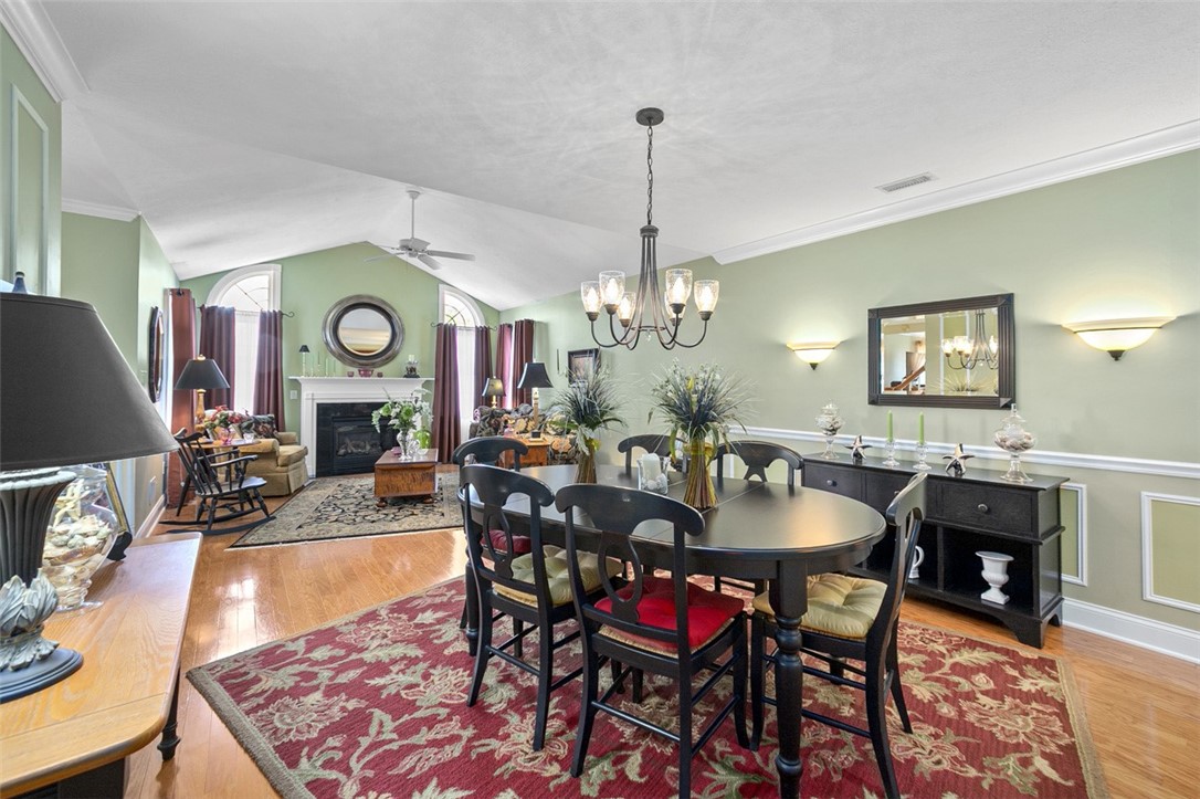 Murrysville, Pennsylvania 15668, United States, 2 Bedrooms Bedrooms, ,3 BathroomsBathrooms,Residential,Active,176423