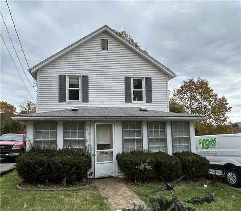 Photo of 313 N 11th St, Indiana, PA 15701 (MLS # 1729182)