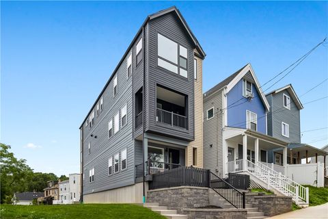 Photo of 237 N Aiken Ave, Pittsburgh, PA 15206 (MLS # 1738912)