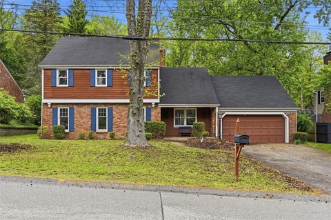 Photo of 224 Thornberry Dr, Pittsburgh, PA 15235 (MLS # 1750989)