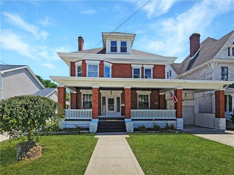Photo for 440 E Beau Street