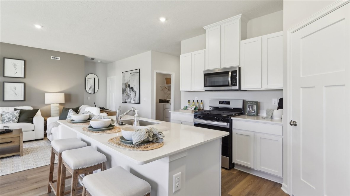 367 Leslie Farms Drive