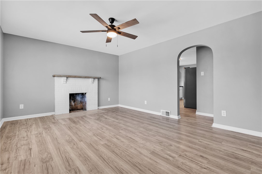 359 3rd St St, Smithton, Pennsylvania image 7