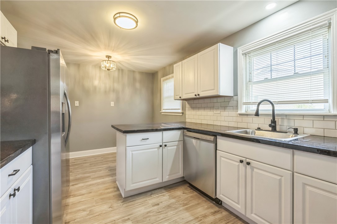 359 3rd St St, Smithton, Pennsylvania image 10
