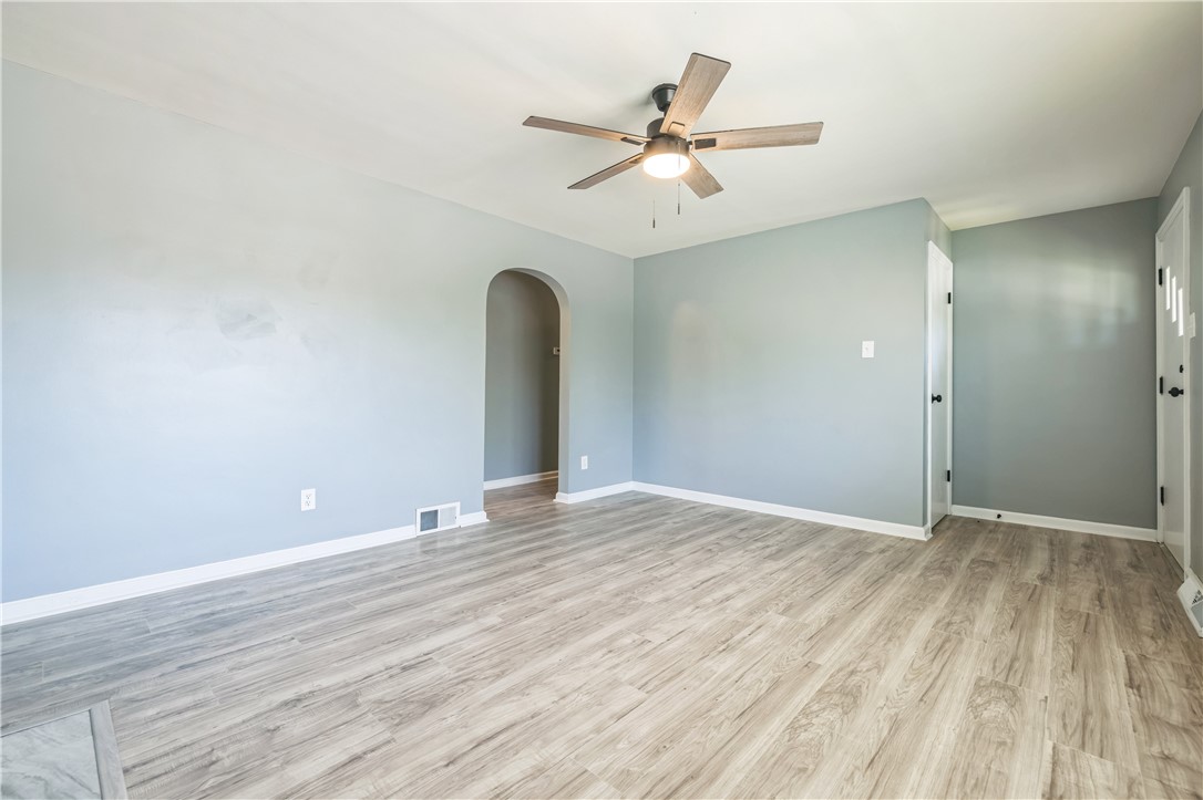 359 3rd St St, Smithton, Pennsylvania image 35