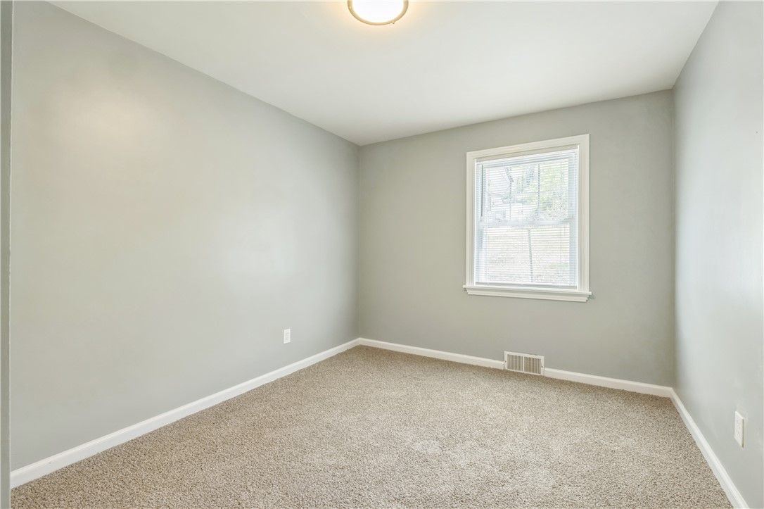 359 3rd St St, Smithton, Pennsylvania image 18