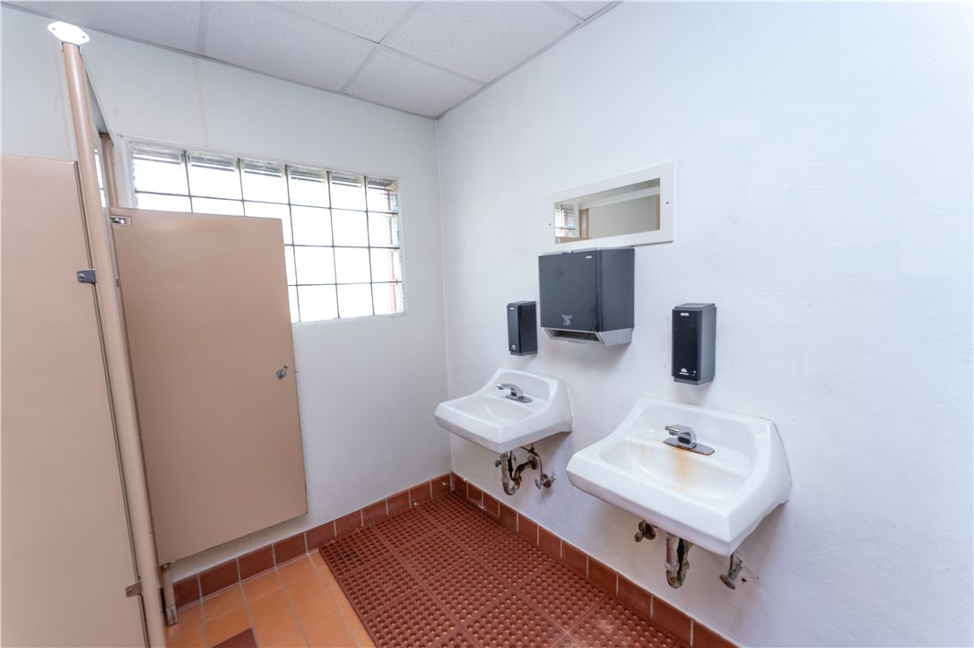 Jeannette, Pennsylvania 15644, United States, ,Commercial,Active,11007