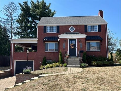 Photo of 747 E Madison Cir, Pittsburgh, PA 15229 (MLS # 1727039)