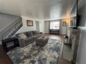 747 E Madison Cir
