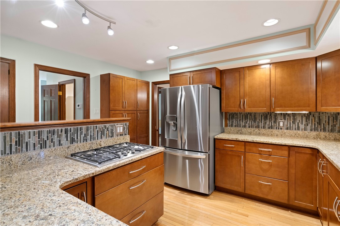 104 Great Oaks Dr