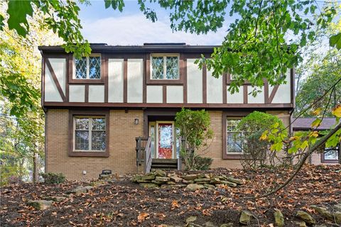 104 Great Oaks Dr Moon/Crescent Twp PA 15108
