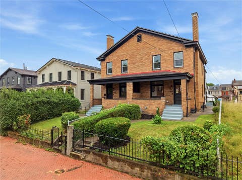 Homes For Sale - 1425 Columbus Ave Ave<br/> Manchester, PA 15233