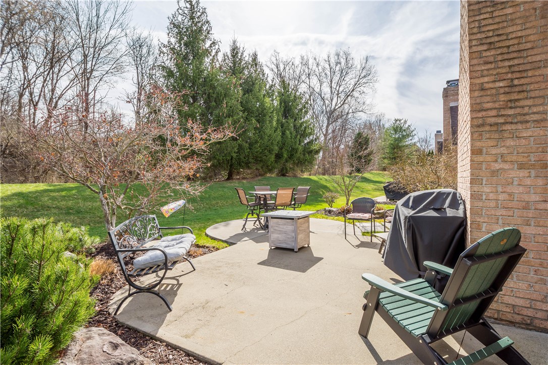 Peters Twp, Pennsylvania 15317, United States, 3 Bedrooms Bedrooms, ,3 BathroomsBathrooms,Residential,Active,97158