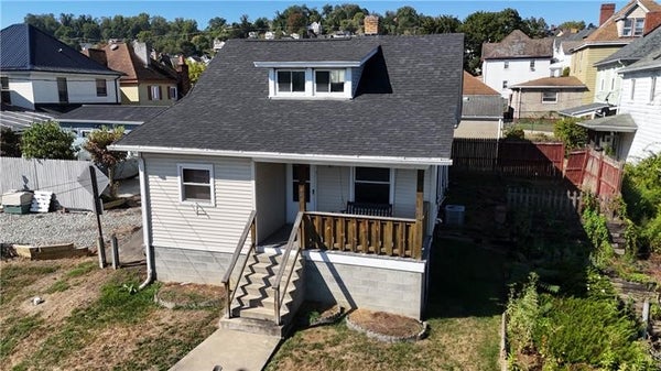 400 OLIVE AVE, CHARLEROI, PA 15022 - Image b8dc14f43f9baddacb9344eb888c4c87/1908287334