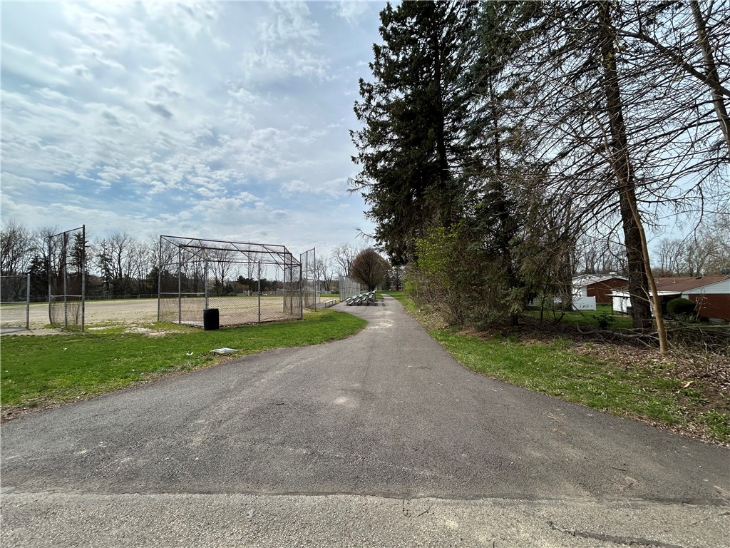 612 Chinaberry Road Rd, Monroeville, Pennsylvania image 24