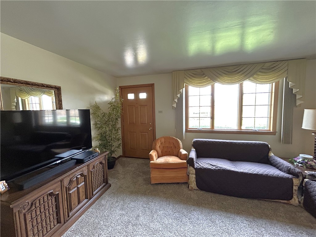 612 Chinaberry Road Rd, Monroeville, Pennsylvania image 5