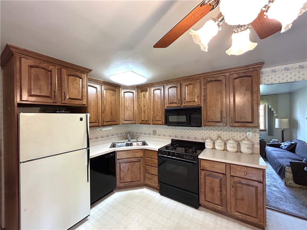 612 Chinaberry Road Rd, Monroeville, Pennsylvania image 6