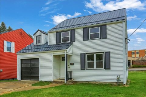 740 Pershing St Ellwood City PA 16117