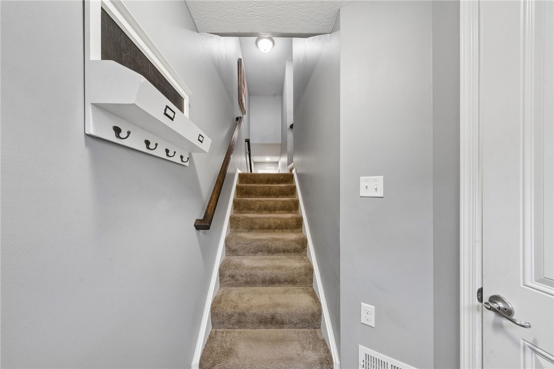 1803 Pointe View Dr