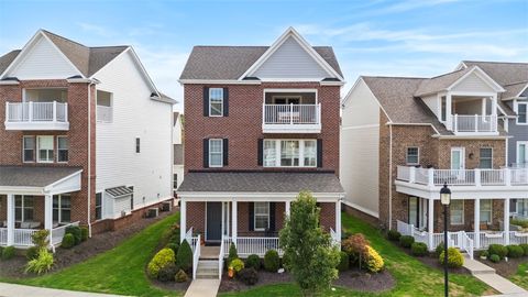 Photo of 10 Allegheny Ave, Oakmont, PA 15139 (MLS # 1726759)