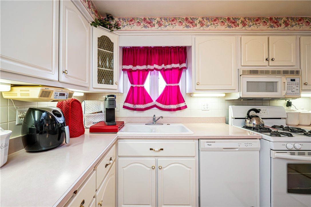 North Huntingdon, Pennsylvania 15642, United States, 3 Bedrooms Bedrooms, ,1 BathroomBathrooms,Residential,Active,125132