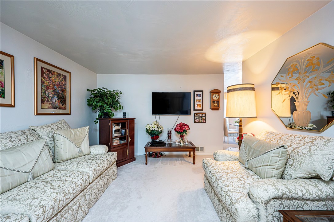 North Huntingdon, Pennsylvania 15642, United States, 3 Bedrooms Bedrooms, ,1 BathroomBathrooms,Residential,Active,125132