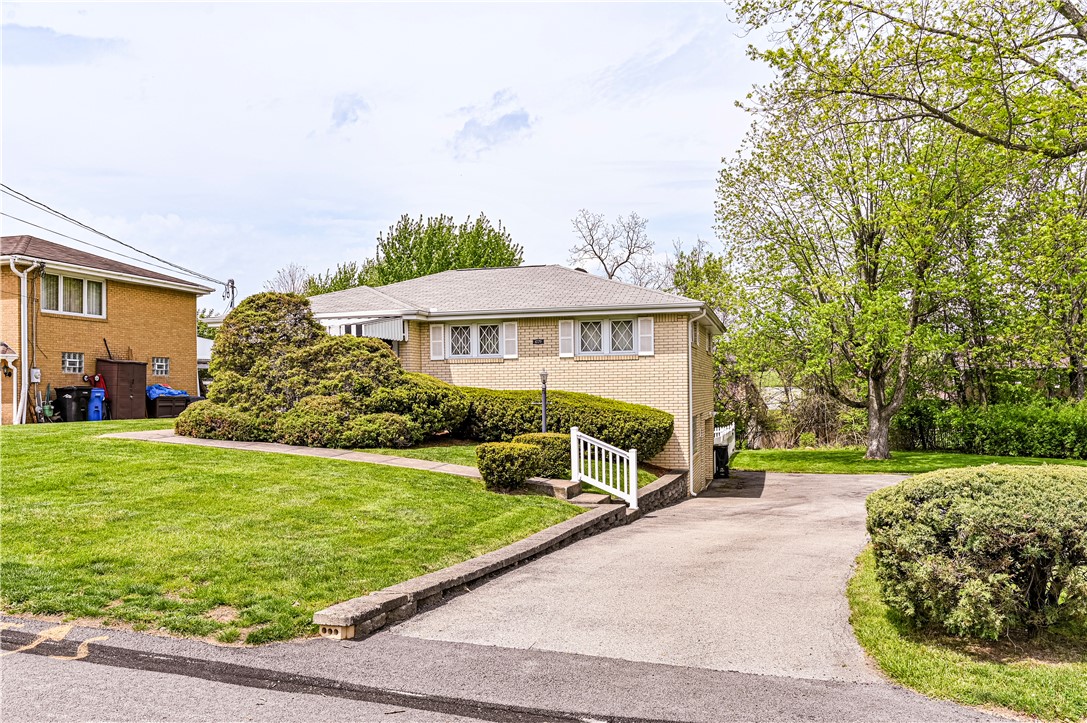 North Huntingdon, Pennsylvania 15642, United States, 3 Bedrooms Bedrooms, ,1 BathroomBathrooms,Residential,Active,125132