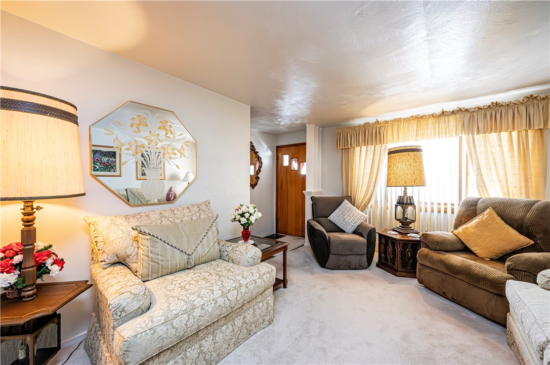 North Huntingdon, Pennsylvania 15642, United States, 3 Bedrooms Bedrooms, ,1 BathroomBathrooms,Residential,Active,125132