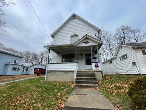 Photo of 44 N Main St, Greenville, PA 16125 (MLS # 1732425)