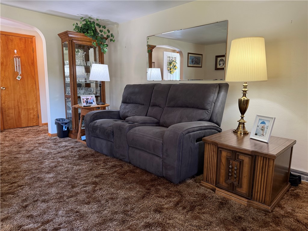 West Salem Twp, Pennsylvania 16125, United States, 3 Bedrooms Bedrooms, ,3 BathroomsBathrooms,Residential,Active,176770