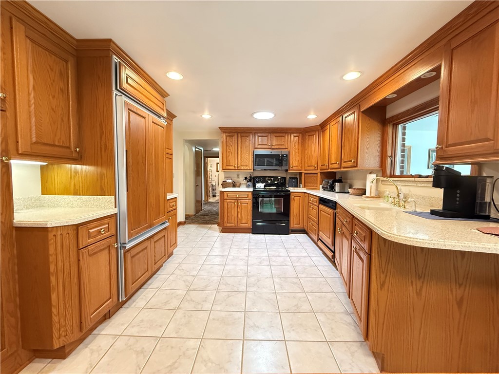 West Salem Twp, Pennsylvania 16125, United States, 3 Bedrooms Bedrooms, ,3 BathroomsBathrooms,Residential,Active,176770