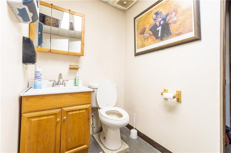 West Homestead, Pennsylvania 15120, United States, ,Residential,Active,240659