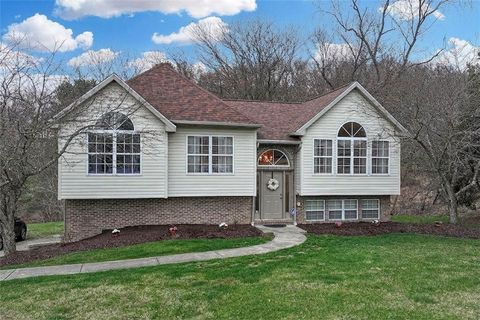 Homes For Sale - 319 Banbury Crossing Xing<br/> Richland, PA 15044