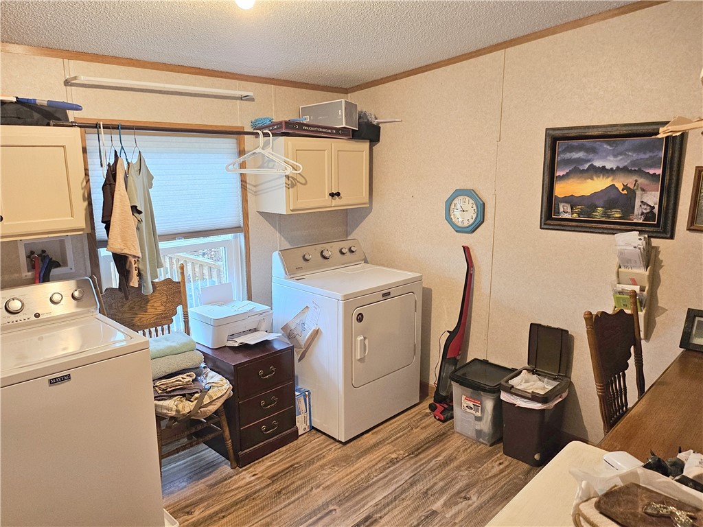 Jackson Twp, Pennsylvania 16133, United States, 3 Bedrooms Bedrooms, ,2 BathroomsBathrooms,Residential,Contingent,184498