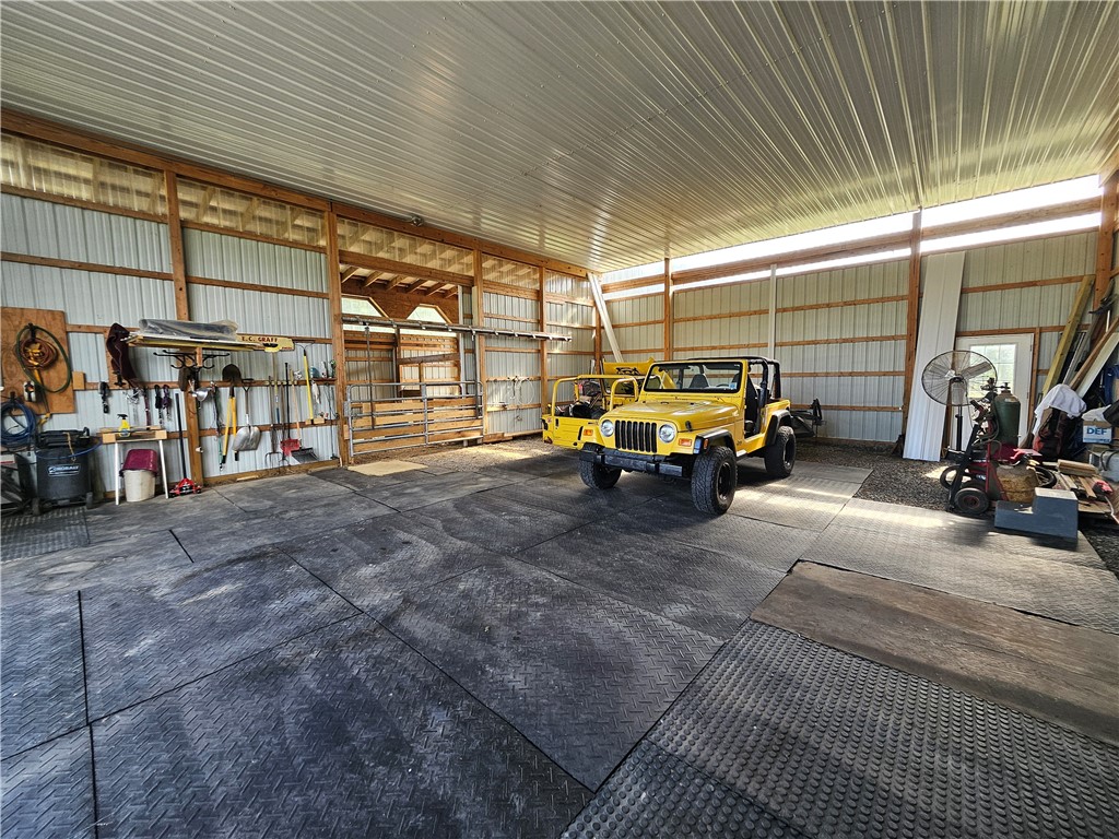 Jackson Twp, Pennsylvania 16133, United States, 3 Bedrooms Bedrooms, ,2 BathroomsBathrooms,Residential,Contingent,184498