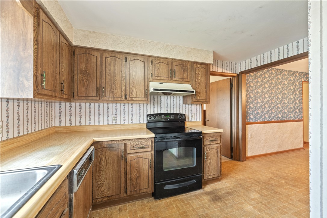 Elizabeth Twp/Boro, Pennsylvania 15037, United States, 3 Bedrooms Bedrooms, ,2 BathroomsBathrooms,Residential,Active,126127