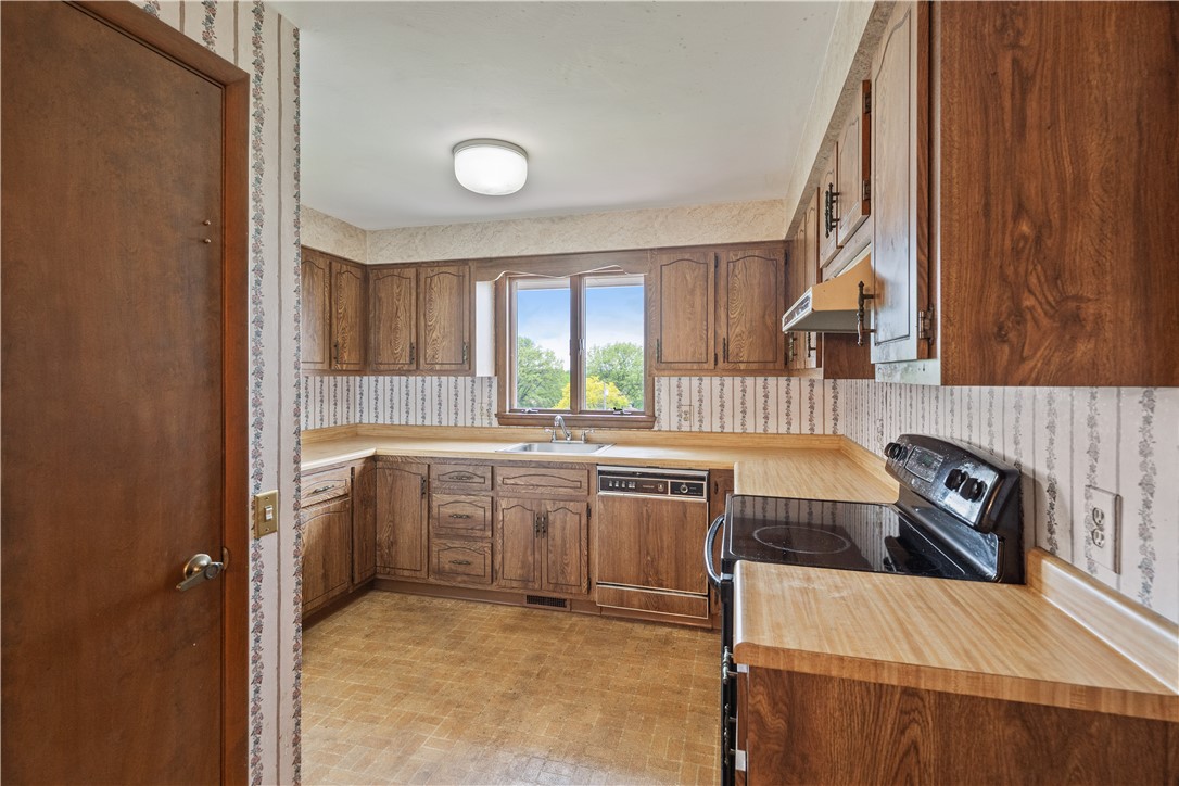 Elizabeth Twp/Boro, Pennsylvania 15037, United States, 3 Bedrooms Bedrooms, ,2 BathroomsBathrooms,Residential,Active,126127